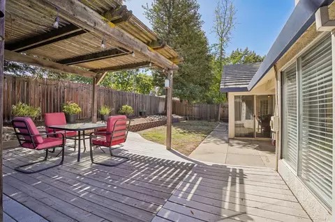 Exterior - 8410 Clear Valley Ct, Antelope, CA 95843 photo 9 of 12