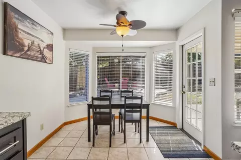 Dining - 8410 Clear Valley Ct, Antelope, CA 95843 photo 3 of 4
