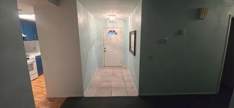 Entry Way - 2747 Saratoga Ave, Merced, CA 95340 photo 1 of 2