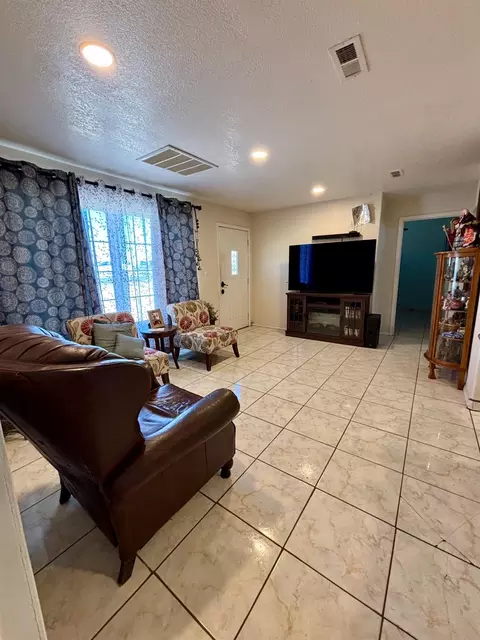 Living - 1903 Belcher Ave, Merced, CA 95348 photo 1 of 1