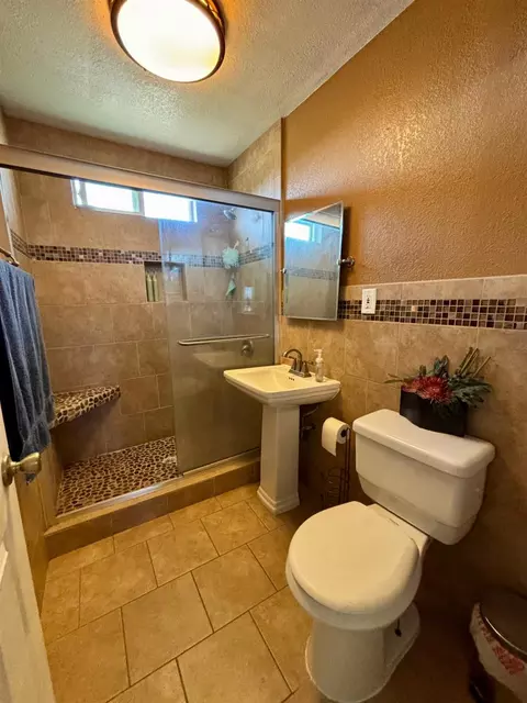 Bath - 1903 Belcher Ave, Merced, CA 95348 photo 1 of 2