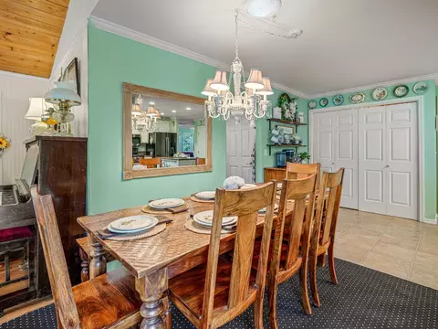 Dining - 4711 Meadowview Acres Rd, Cool, CA 95614 photo 3 of 4