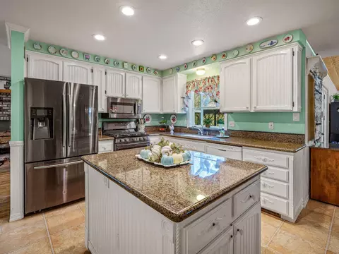 Kitchen - 4711 Meadowview Acres Rd, Cool, CA 95614 photo 3 of 3