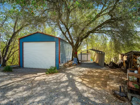 Exterior - 4711 Meadowview Acres Rd, Cool, CA 95614 photo 3 of 19