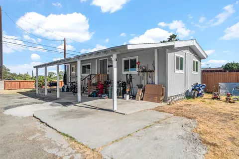 Exterior - 5648 Riverside Dr, Olivehurst, CA 95961 photo 6 of 11