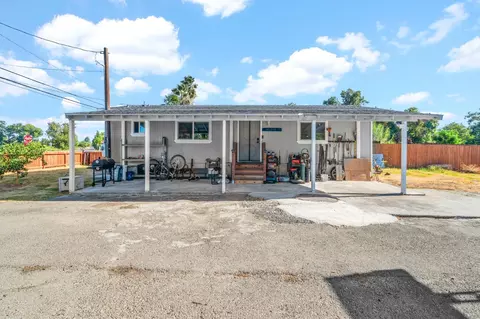 Exterior - 5648 Riverside Dr, Olivehurst, CA 95961 photo 5 of 11