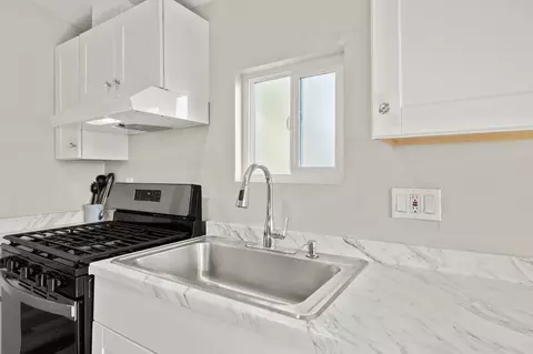 Kitchen - 5648 Riverside Dr, Olivehurst, CA 95961 photo 3 of 4