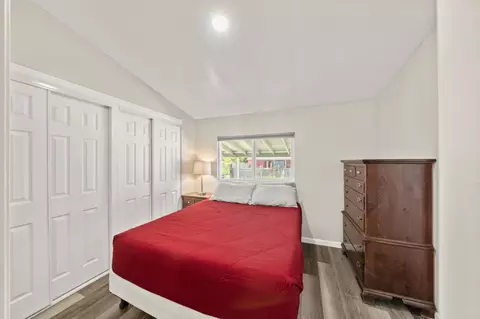 Bedroom - 5648 Riverside Dr, Olivehurst, CA 95961 photo 3 of 5