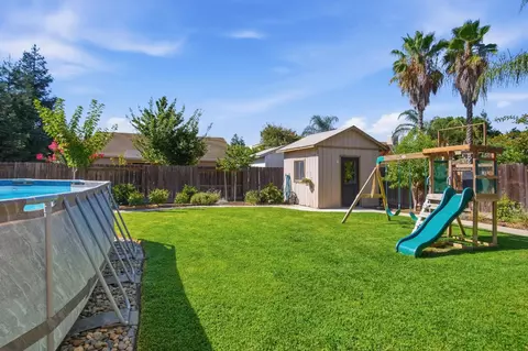 Exterior - 2186 Typhoon Ct, Turlock, CA 95380 photo 5 of 6