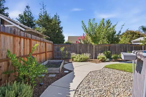Exterior - 2186 Typhoon Ct, Turlock, CA 95380 photo 6 of 6
