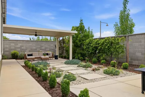 Exterior - 979 Carson River Dr, Lincoln, CA 95648 photo 7 of 10