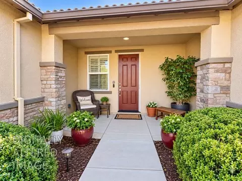 Exterior - 1208 Wise Way, Galt, CA 95632 photo 2 of 5