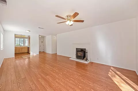 Living - 5237 Janell Way, Carmichael, CA 95608 photo 3 of 4