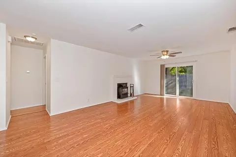 Living - 5237 Janell Way, Carmichael, CA 95608 photo 4 of 4