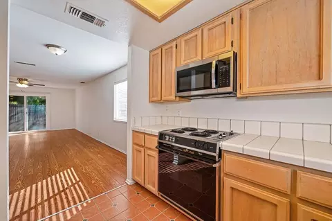 Kitchen - 5237 Janell Way, Carmichael, CA 95608 photo 4 of 4