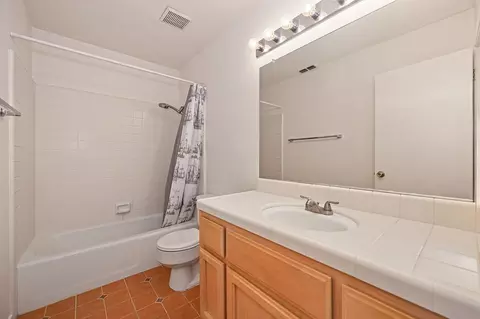 Bath - 5237 Janell Way, Carmichael, CA 95608 photo 4 of 4