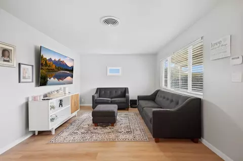 Living - 494 Ore St, Manteca, CA 95336 photo 1 of 1