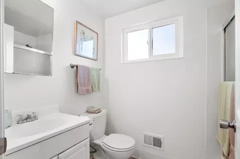 Bath - 2512 Denison Dr, Davis, CA 95618 photo 2 of 3