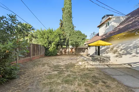 Exterior - 2512 Denison Dr, Davis, CA 95618 photo 3 of 7