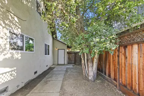 Exterior - 2512 Denison Dr, Davis, CA 95618 photo 6 of 7