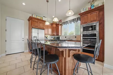 Kitchen - 250 Endicott Ave, Jackson, CA 95642 photo 3 of 7