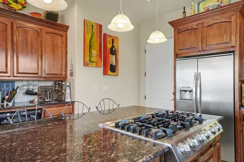 Kitchen - 250 Endicott Ave, Jackson, CA 95642 photo 2 of 7