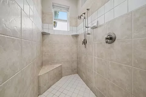 Bath - 250 Endicott Ave, Jackson, CA 95642 photo 5 of 8