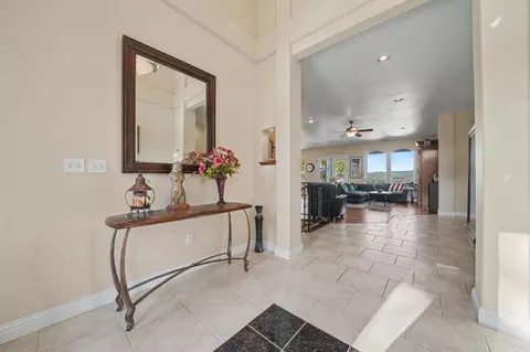 Entry Way - 250 Endicott Ave, Jackson, CA 95642 photo 4 of 11