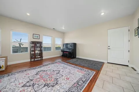 Entry Way - 250 Endicott Ave, Jackson, CA 95642 photo 11 of 11