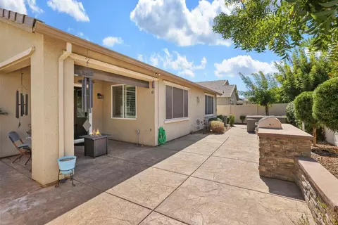 Exterior - 2651 Glen Echo Ln, Manteca, CA 95336 photo 7 of 8