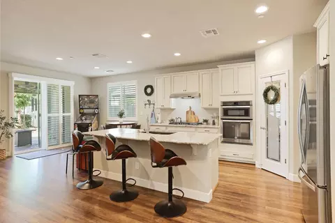 Kitchen - 2651 Glen Echo Ln, Manteca, CA 95336 photo 2 of 7