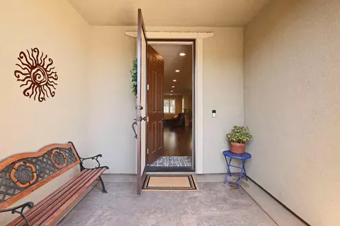 Entry Way - 2651 Glen Echo Ln, Manteca, CA 95336 photo 1 of 3