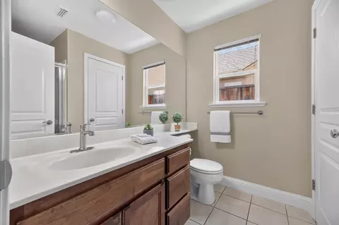 Bath - 2612 Dorset Ln, Tracy, CA 95377 photo 1 of 5