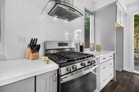 Kitchen - 2612 Dorset Ln, Tracy, CA 95377 photo 4 of 5