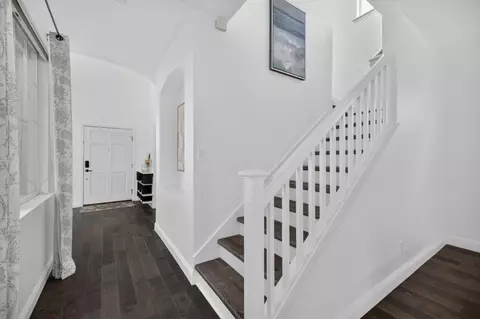Entry Way - 2612 Dorset Ln, Tracy, CA 95377 photo 3 of 4