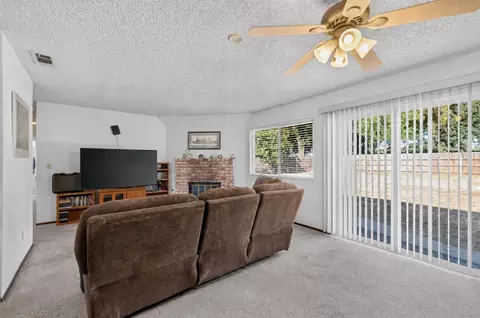 Living - 1936 Forest Ln, Manteca, CA 95336 photo 2 of 2