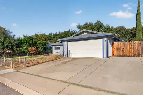 Exterior - 1936 Forest Ln, Manteca, CA 95336 photo 2 of 4