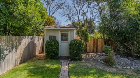 Exterior - 145 Emerald Dr, Galt, CA 95632 photo 7 of 8