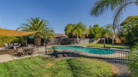 Exterior - 145 Emerald Dr, Galt, CA 95632 photo 5 of 8