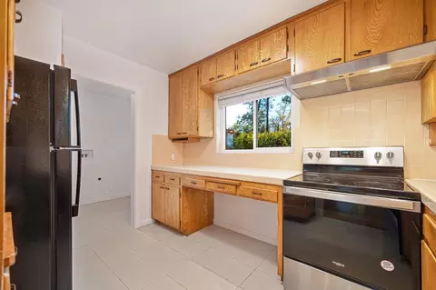 Kitchen - 1128 Locust Ave, Placerville, CA 95667 photo 3 of 6