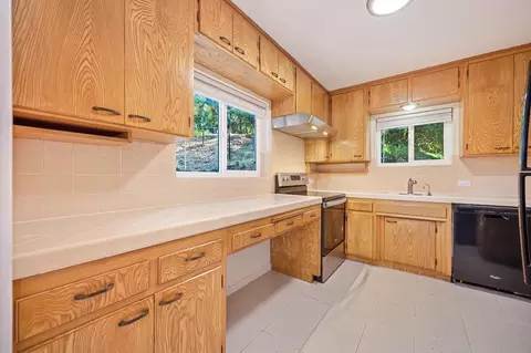 Kitchen - 1128 Locust Ave, Placerville, CA 95667 photo 4 of 6