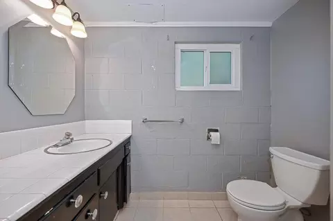 Bath - 1128 Locust Ave, Placerville, CA 95667 photo 3 of 4