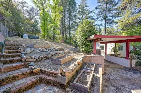 Exterior - 1128 Locust Ave, Placerville, CA 95667 photo 11 of 14