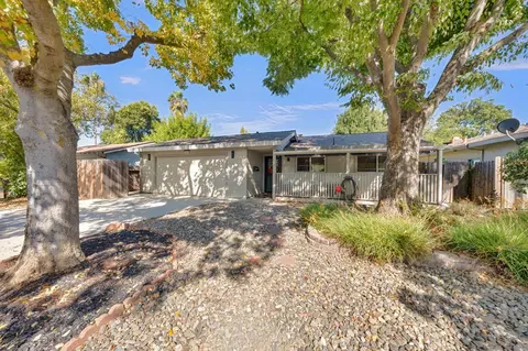 Exterior - 2510 Bueno Dr, Davis, CA 95616 photo 2 of 8