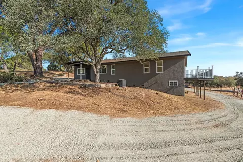 Exterior - 3436 Davis Dr, Burson, CA 95225 photo 5 of 6