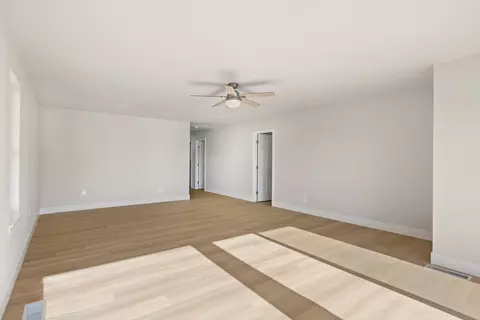 Living - 3436 Davis Dr, Burson, CA 95225 photo 5 of 6