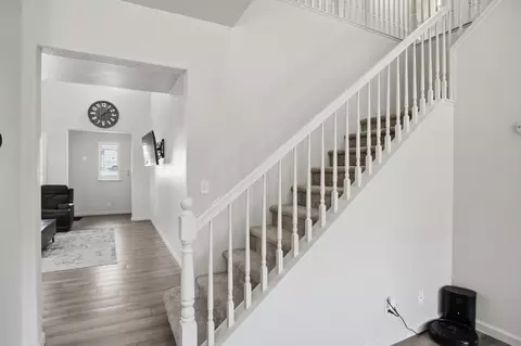 Entry Way - 4185 Pathway Ln, Turlock, CA 95382 photo 1 of 5
