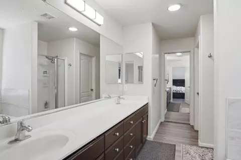 Entry Way - 4185 Pathway Ln, Turlock, CA 95382 photo 5 of 5