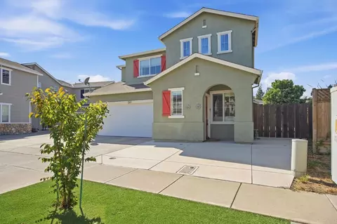 Exterior - 4185 Pathway Ln, Turlock, CA 95382 photo 3 of 9