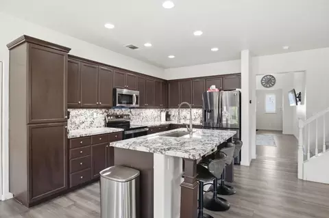 Kitchen - 4185 Pathway Ln, Turlock, CA 95382 photo 2 of 4